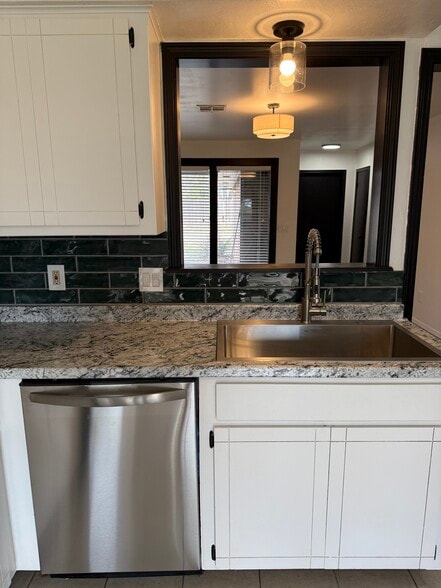 Kitchen - 4204 NW 51st St