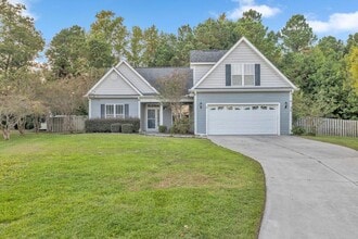 Building Photo - Great location between Wilmington and Jack...