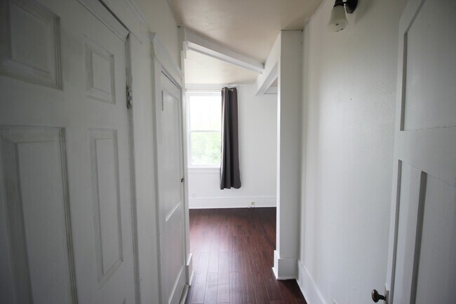 Building Photo - 3300 Napoleon Ave