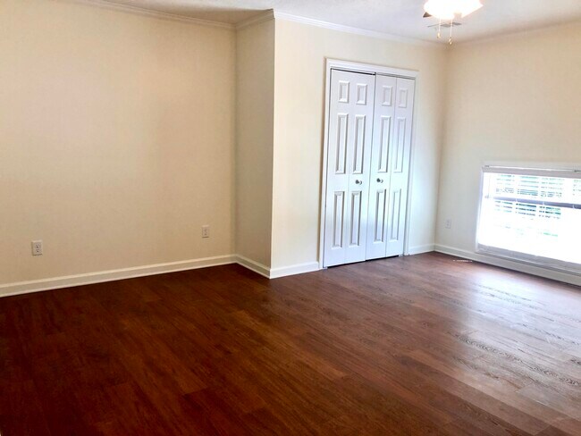 Building Photo - 2703 River Ridge Ct