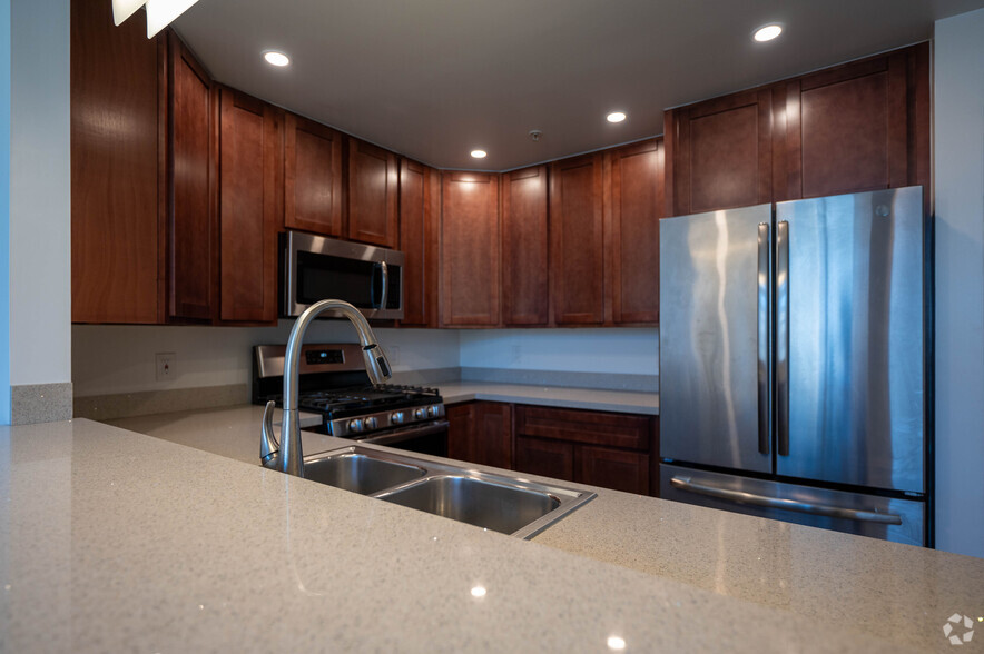 One bedroom kitchen. - 280 Fell Street Apartments