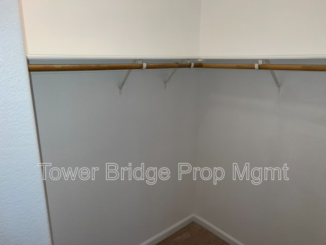 Building Photo - 5518 Sagpond Way