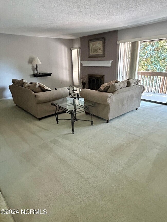 Building Photo - 250 Sugar Gum Ln