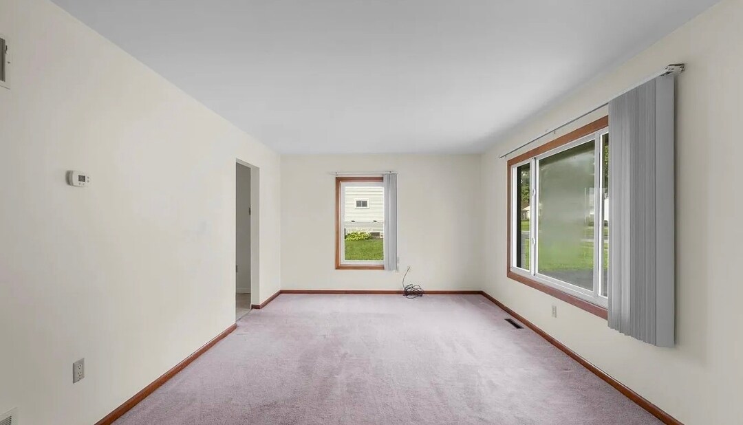 Living Room - 3818 Oakleigh Dr