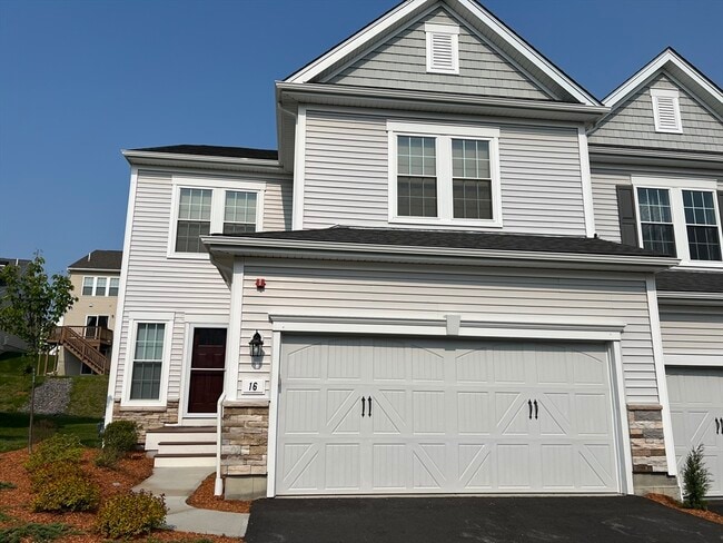 Primary Photo - 16 Poplar Ln