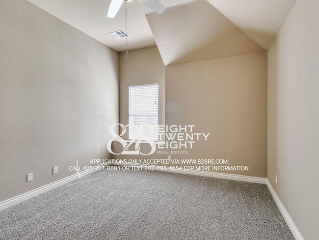 Building Photo - Roommates Not Working Out? 4 Bed/2 Bath Home Near OU Campus Available NOW! (Not Preleasing for 2027)
