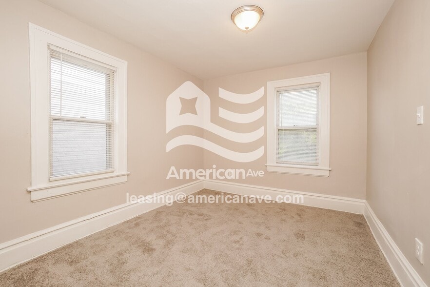 Building Photo - 586 Johnston Ct