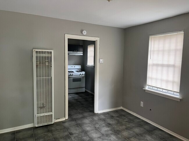 Building Photo - 2251 Stovall Ave