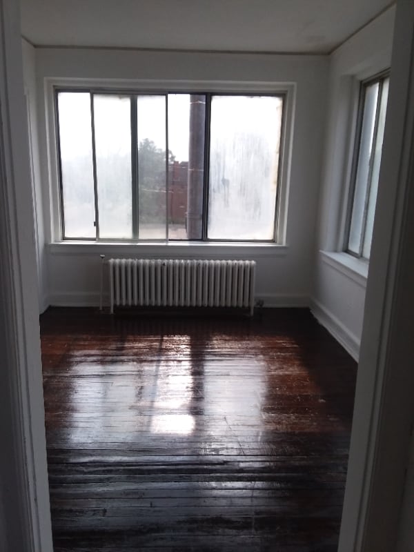 Building Photo - 10 Ferris St