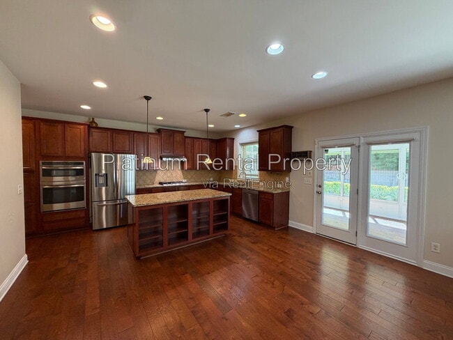 Building Photo - 4315 Avondale Ln