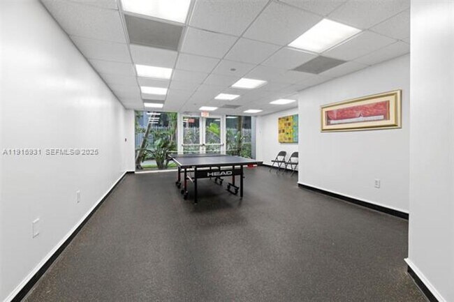 Building Photo - 18671 Collins Ave