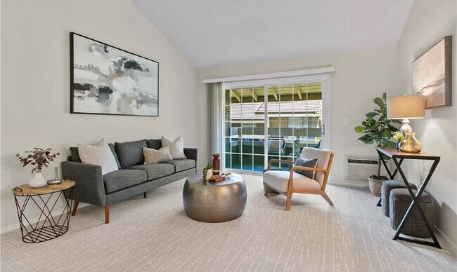 Building Photo - 126 Streamwood