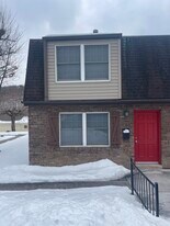 Building Photo - 908 Church St