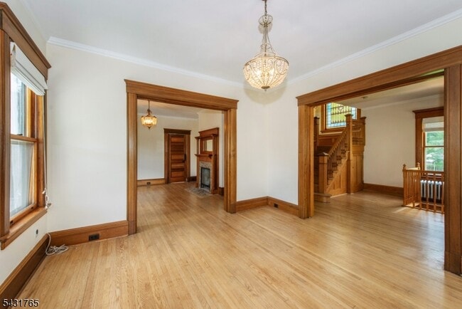 Building Photo - 294 Claremont Ave