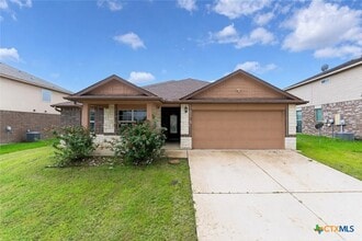 Building Photo - 102 W Libra Dr