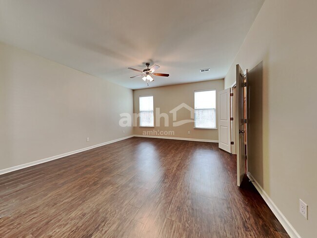 Building Photo - 149 Carolina Wren Ave