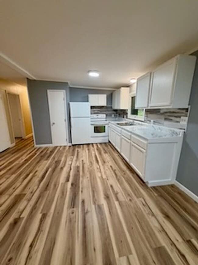 Building Photo - 544 Sandpiper Dr