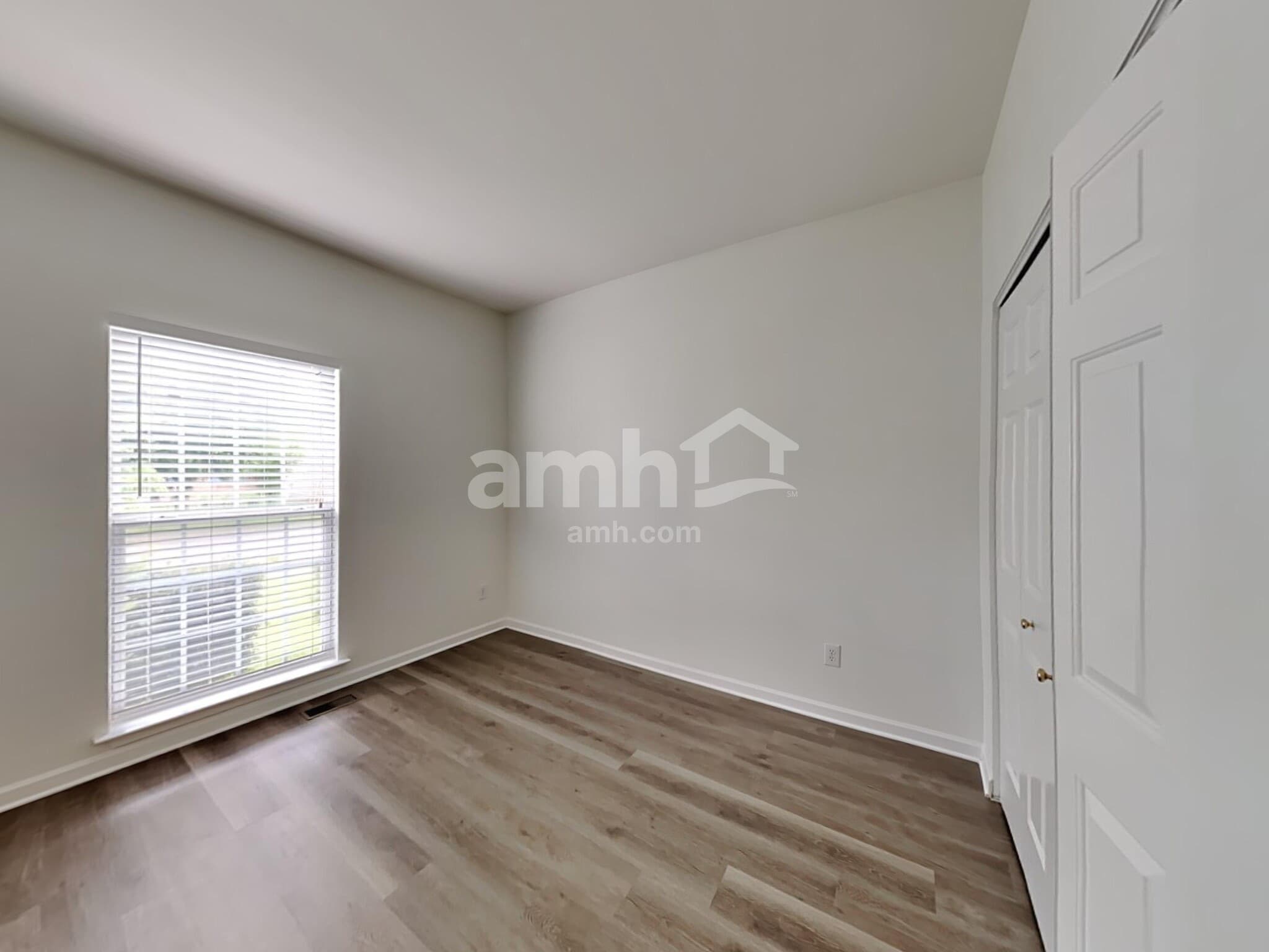 Building Photo - 1828 Annalee Dr