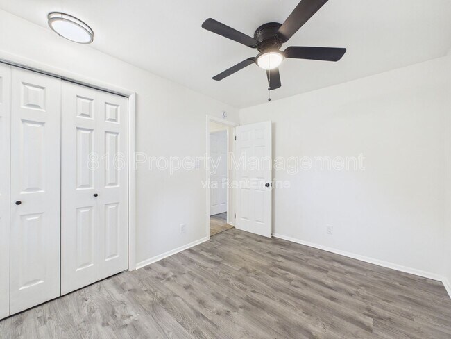 Building Photo - 11018 Booth Ave