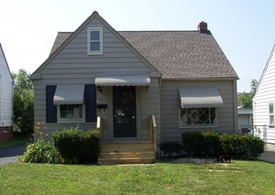 Building Photo - Single Family 3 Bed 1 Bath For Rent