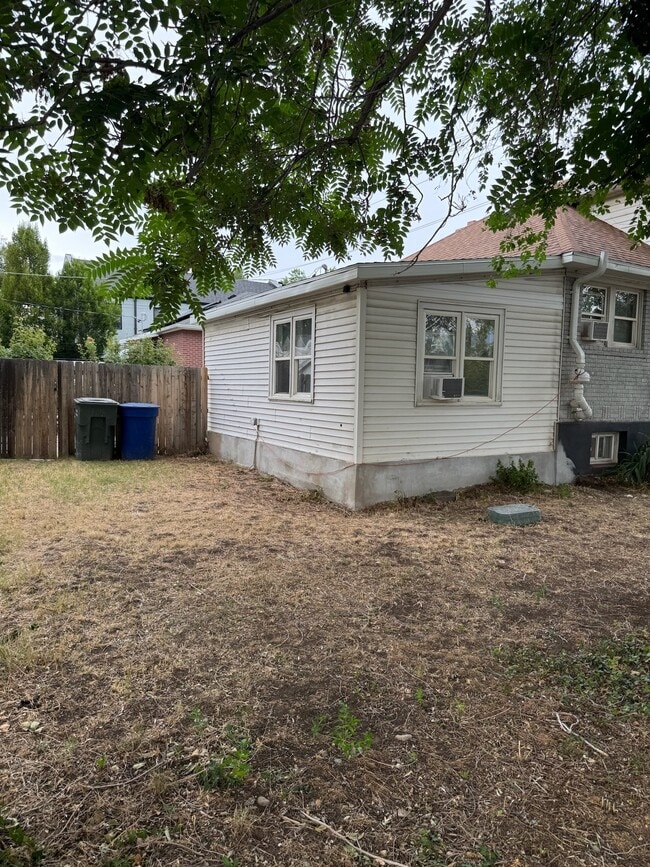 Building Photo - 1216 S 1100 E