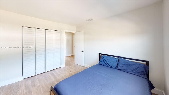 Building Photo - 1825 SW 81st Terrace