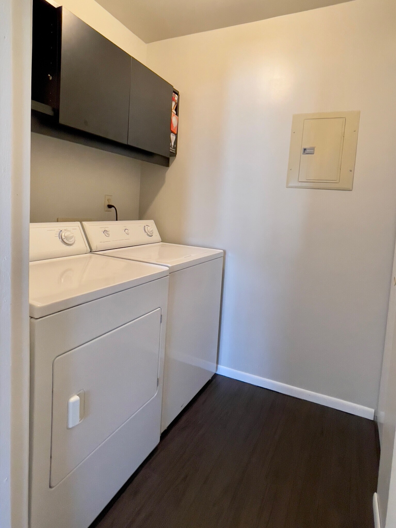 Washer and dryer in unit! - 2262 Benson Ave