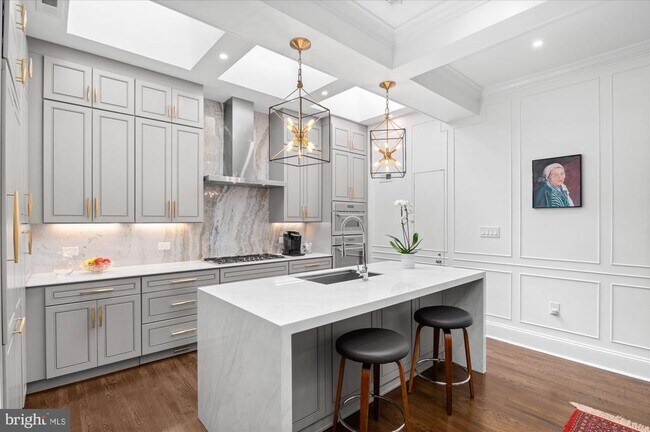 Building Photo - 1322 28th St NW