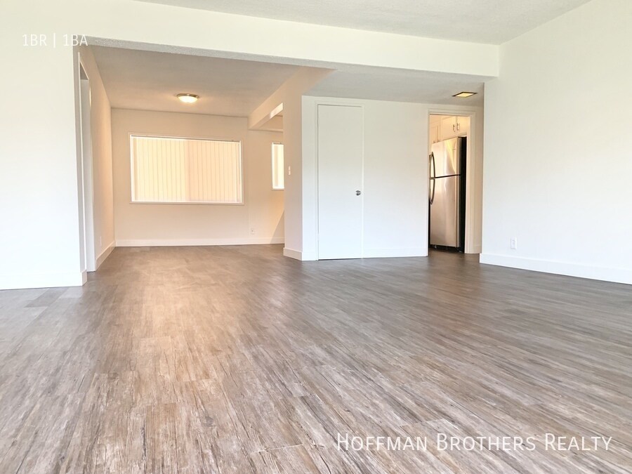 Building Photo - 3772 Lockland Dr