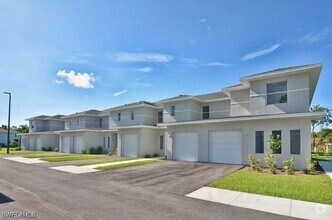 Building Photo - 13420 Hidden Palms Cv