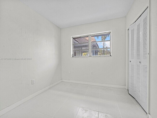Building Photo - 10305 SW 40th St