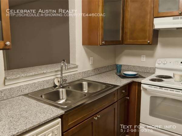 Building Photo - The Arts at South Austin