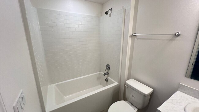 Building Photo - BEAUTIFUL 3BD/2BA Home in Palm Bay!!