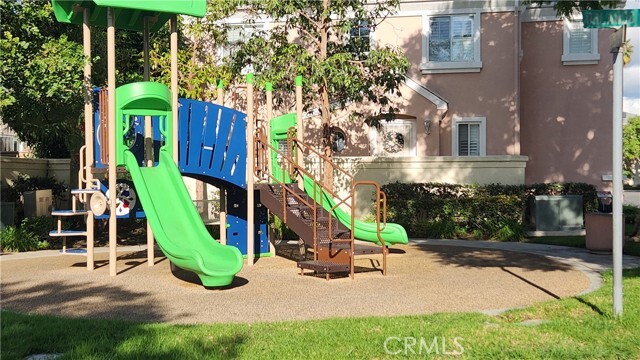 Building Photo - 14880 Honey Ct