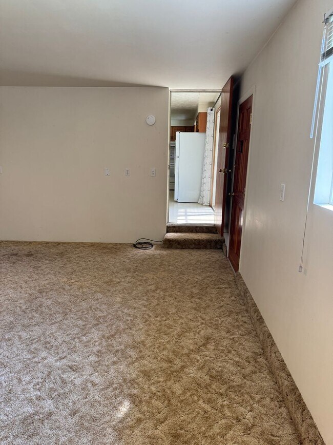 Building Photo - 1270 W Hilliard Ln