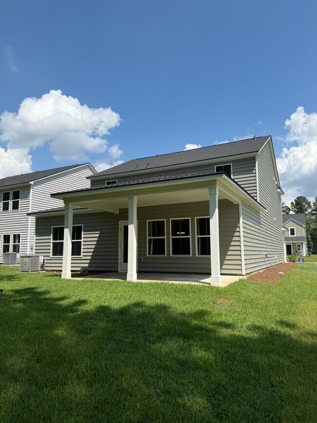 Building Photo - 119 Barefoot Dr