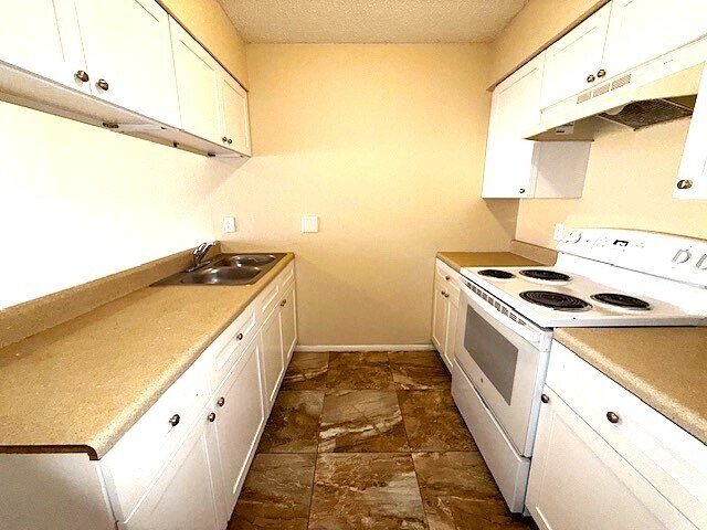 Building Photo - 5420 SE 30th Pl