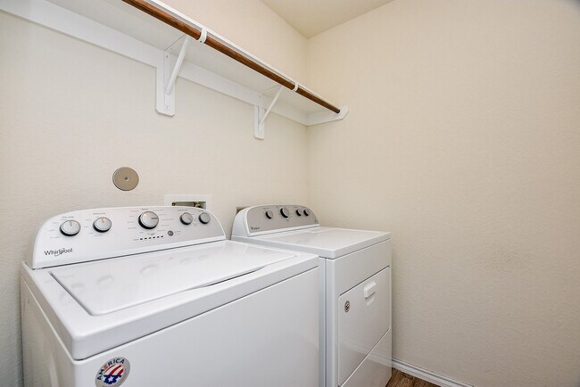 Building Photo - 4407 Champions Landing Dr