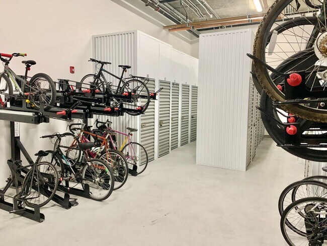 Building Photo - 2BR/2BA Inner Mission Boutique Condo w/Parking, Storage, Laundry – PROGRESSIVE
