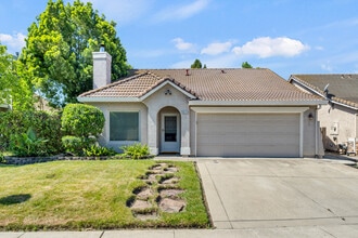 Building Photo - 3635 Poppy Hill Way