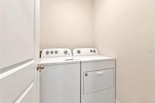 Building Photo - 32605 Canyonlands Dr