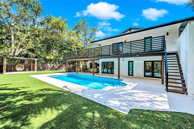 Building Photo - 11340 SW 74th Ct