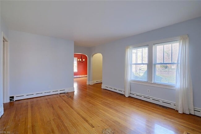 Building Photo - 7439 Lewis Ave