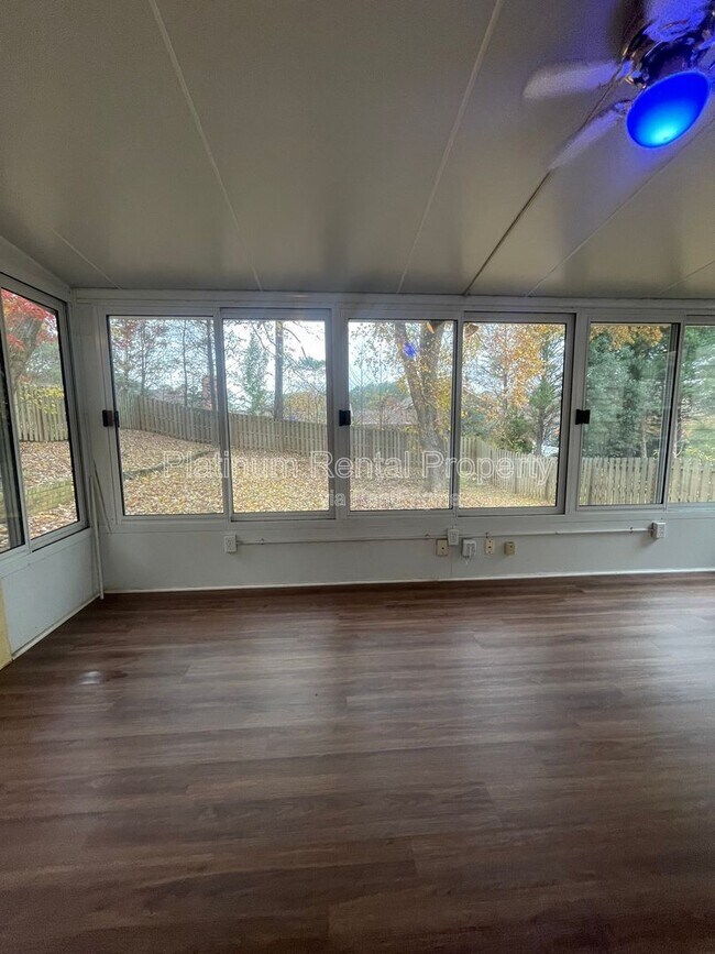 Building Photo - 3665 Orchard St