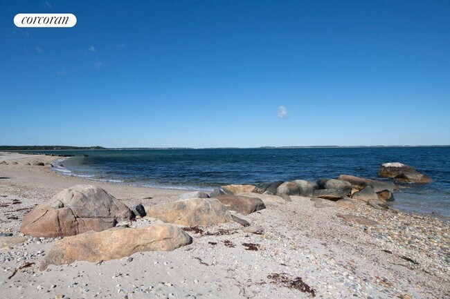 Building Photo - 89 Ram Island Dr