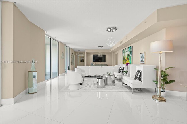 Building Photo - 150 Sunny Isles Blvd