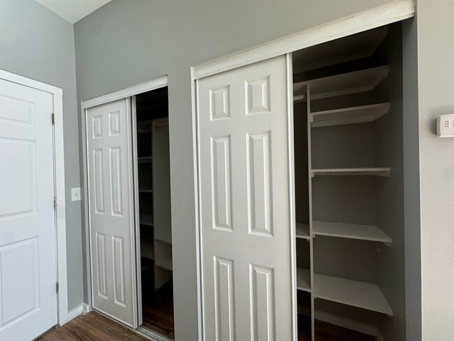 Building Photo - 1513 Summit Ave