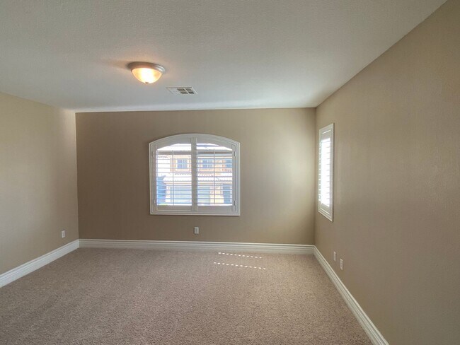 Building Photo - 95 Broken Putter Way