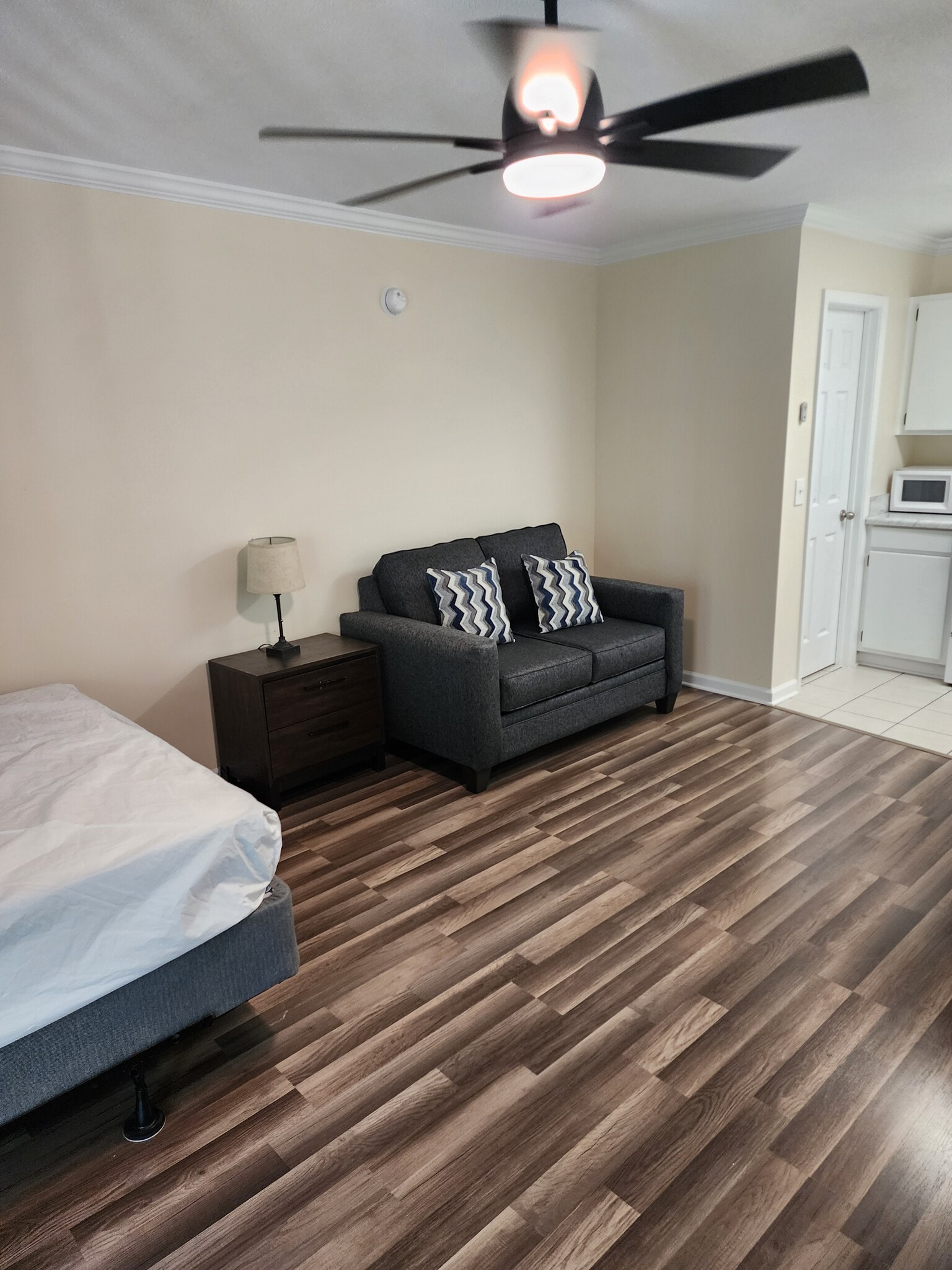 Building Photo - 197 Hughes St