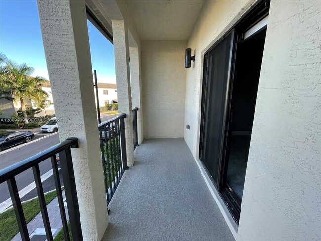 Building Photo - 4460 NW 83rd Ave